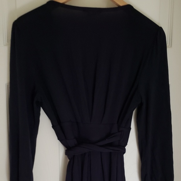 Ingrid & Isabel Maternity Navy Wrap Dress M - Picture 3 of 3